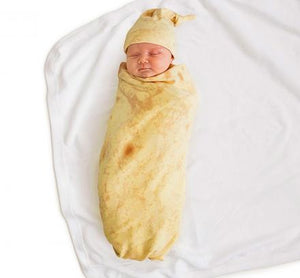 tortilla-baby-swaddle-blanket-turns-your-baby-a-delicious-burrito-thumb